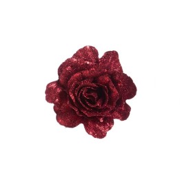 Dieprode glitterroos met een stijlvolle, glinsterende afwerking en zachte, golvende bloemblaadjes.