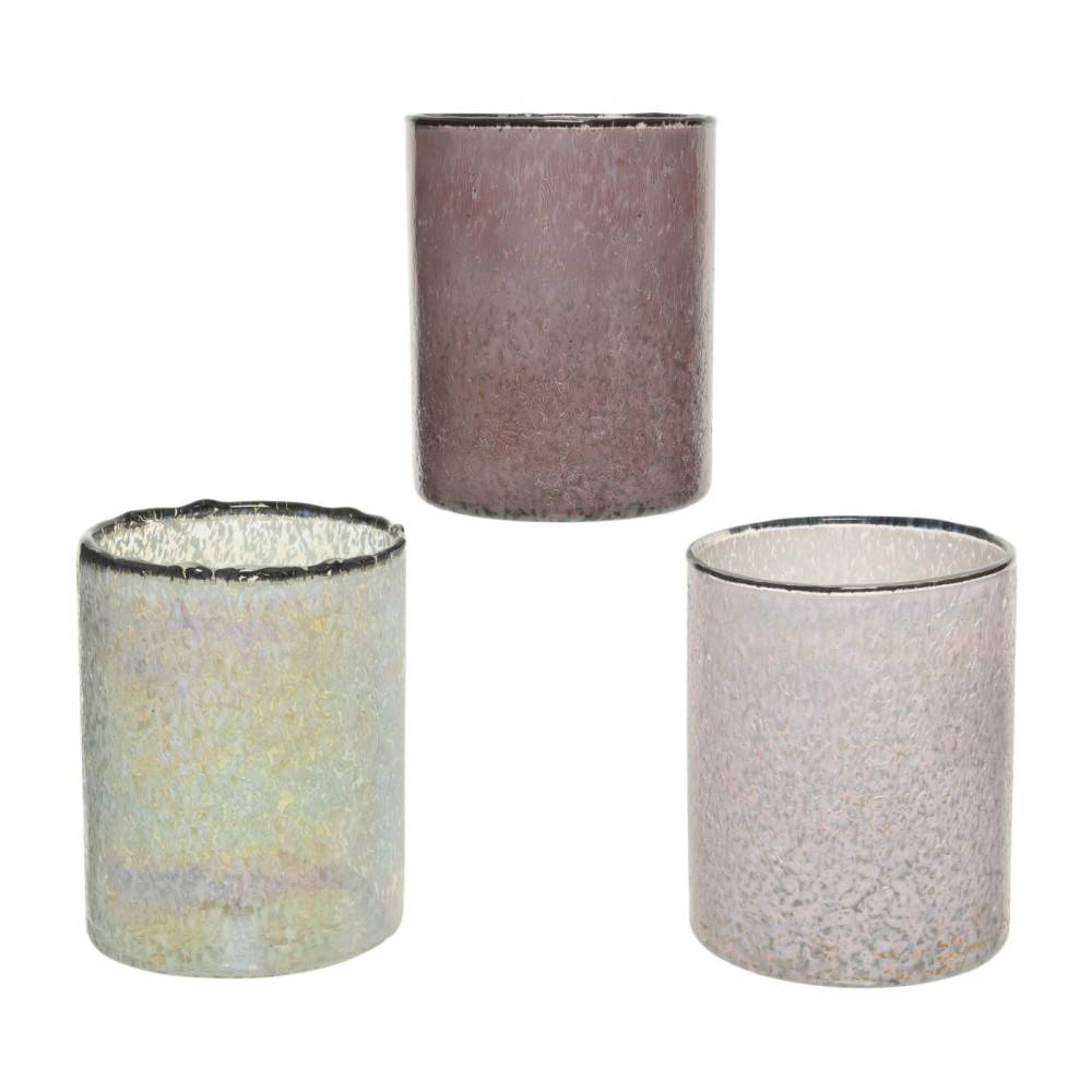 Drie glazen vazen in zachte kleuren, met een glanzende afwerking en een matte structuur.