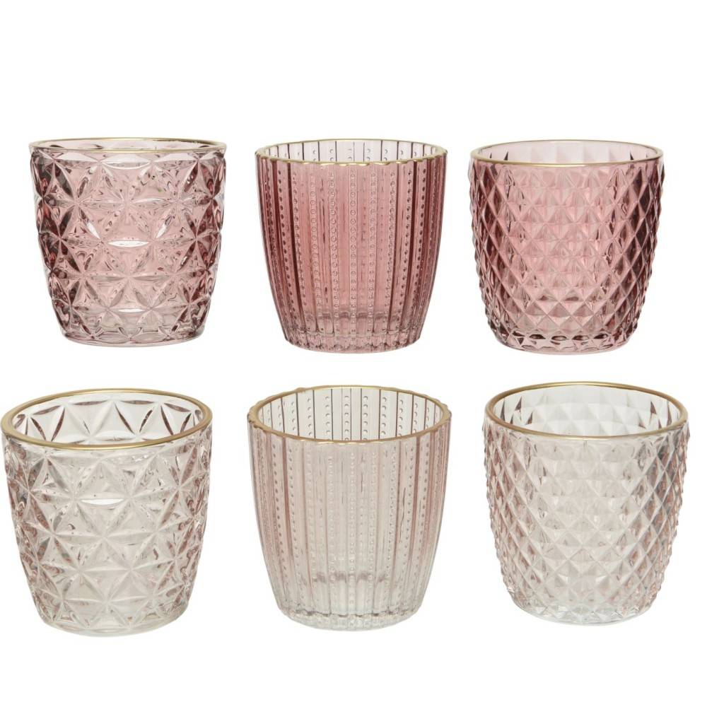 Zes glazen in verschillende tinten roze en transparant, met elegante geometrische patronen.