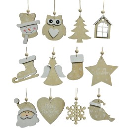 Verschillende houten kerstdecoraties in zachte kleuren, met motieven als sneeuwman, engel en kers...