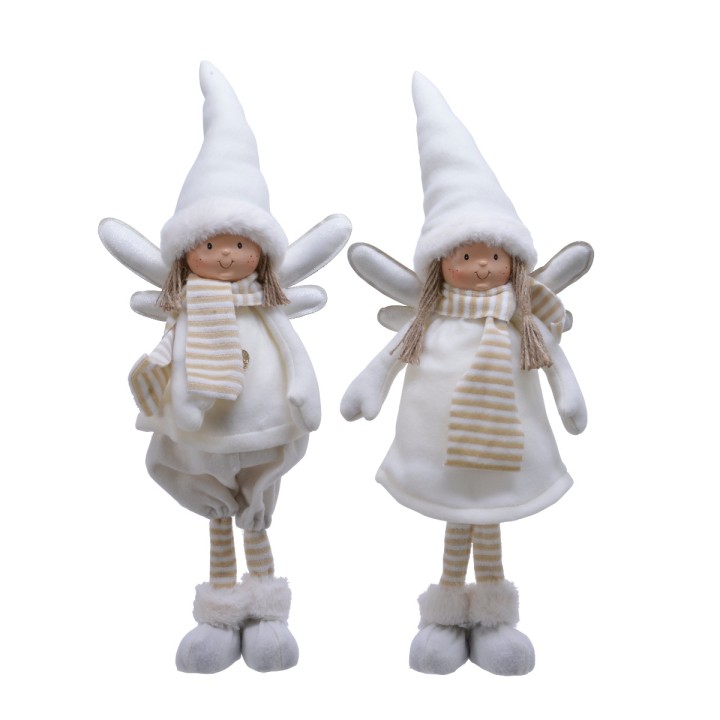 Twee schattige witte engeltjes met hoedjes, zachte stoffen en gestreepte sjaals.
