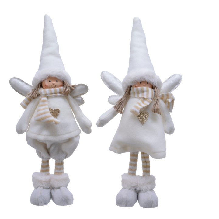 Twee schattige, witte elfjes met puntige hoeden, pluche voeten en een hartje op hun kleding.
