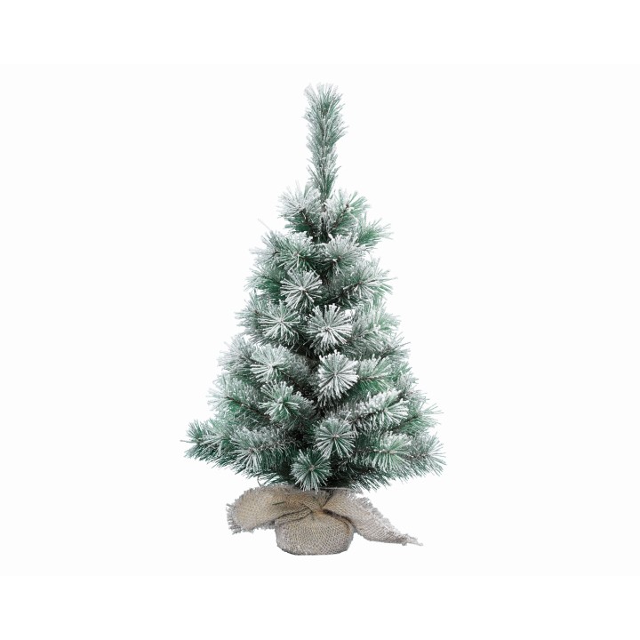 Klein, kunstmatig kerstboompje met een sneeuwachtige uitstraling, in een jute zak gewikkeld.