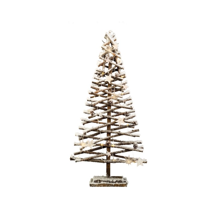 Een slanke, houten kerstboom met een lichte sneeuwbedekking en een rustieke uitstraling.