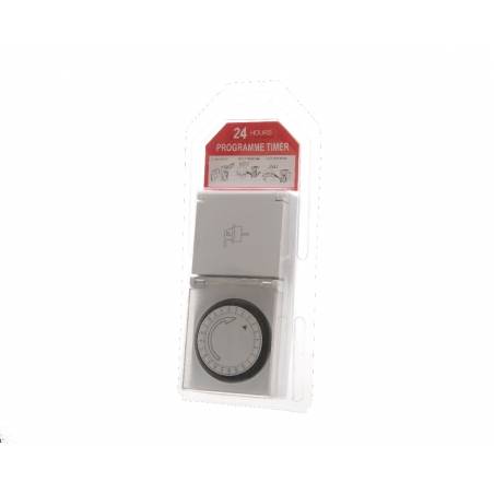 Een zilverkleurige digitale timer in een doorzichtige verpakking met een draaiknop.