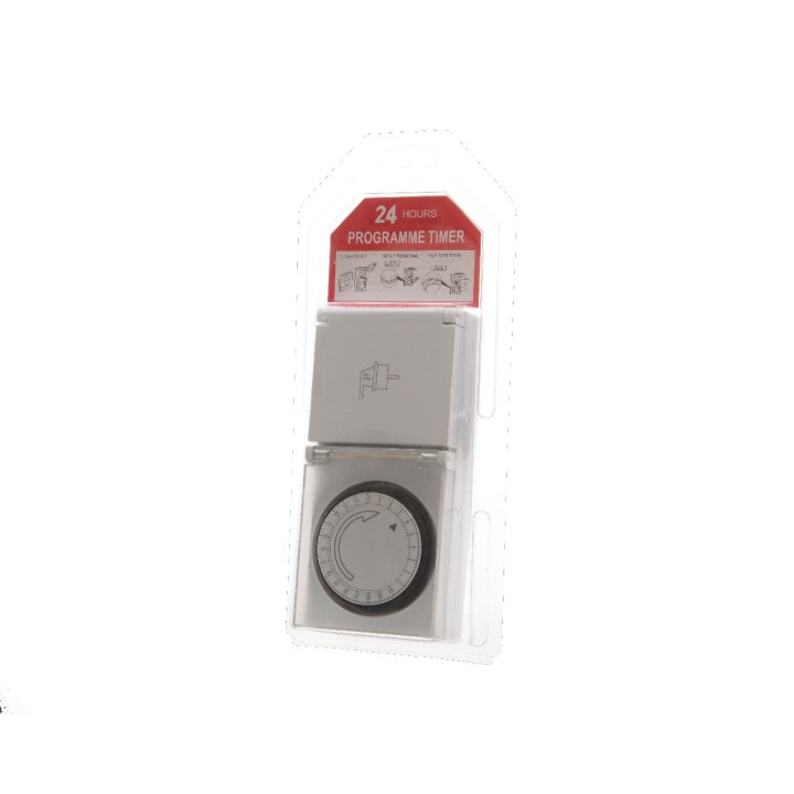 Een zilverkleurige digitale timer in een doorzichtige verpakking met een draaiknop.