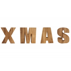 Houten letters vormen het woord 'XMAS' in een natuurlijke, warme tint.