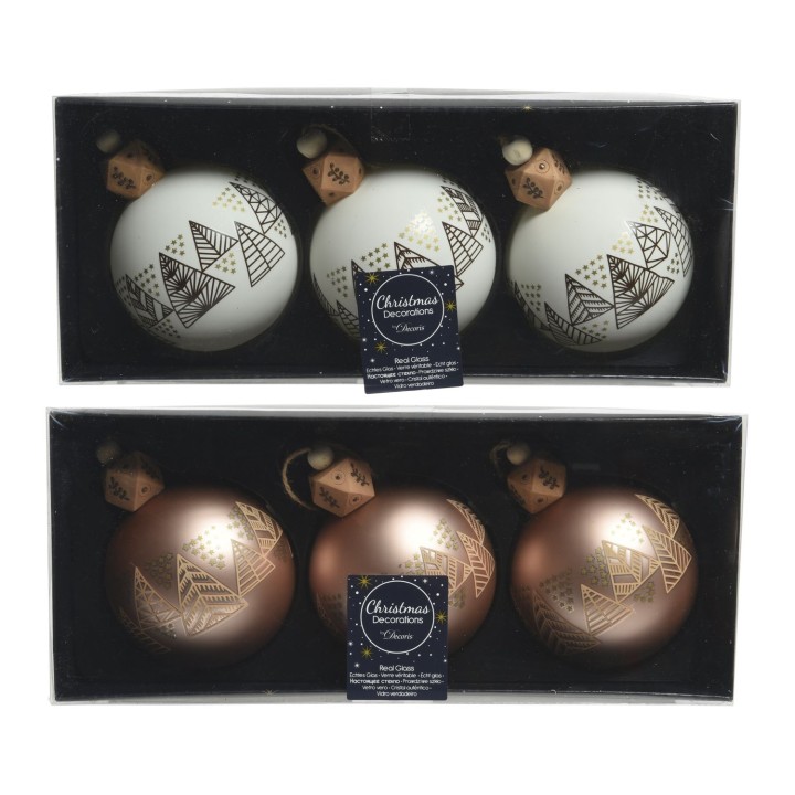 Set van kerstballen in wit, bruin en goud met geometrische patronen in een elegante verpakking.