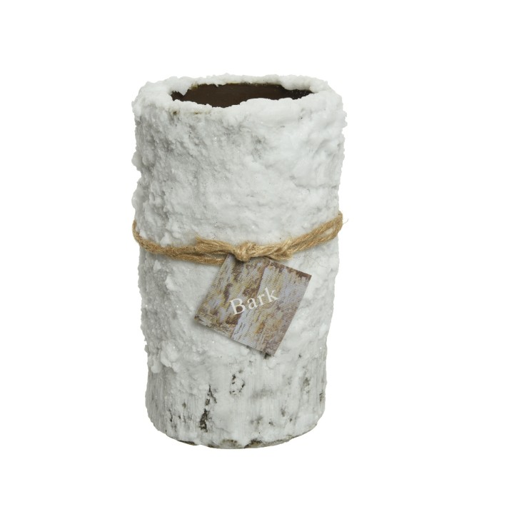 Een ruwe, witte vaas met een schorspatroon, vastgebonden met touw en een label.