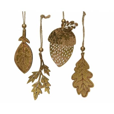Vier gouden decoratieve hangers in de vorm van bladeren en een eikel, met delicate details.