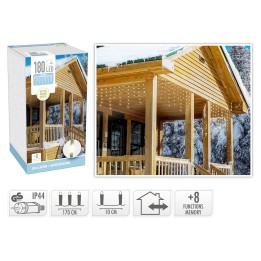 Verpakking van LED-verlichting met een houten veranda en sneeuw, sfeervolle decoratie.