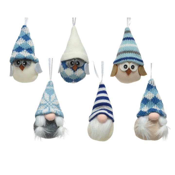 Zes schattige figuurtjes met gebreide mutsen in blauw en wit, waaronder vogels en gnomes.