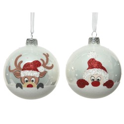 Twee kerstballen met schattige rendier- en kerstmanontwerpen, versierd met glitter en sneeuw.