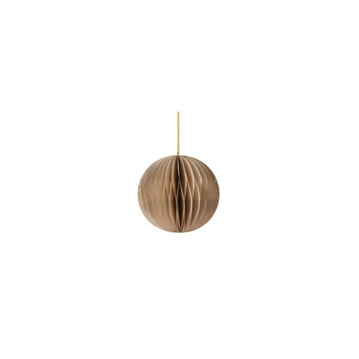 Ronde, bruine decoratie van papier met een geometrisch patroon, hangend aan een gouden draad.