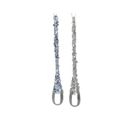 Twee lange oorbellen met glinsterende stenen in blauw en helder, aan een metalen haak.