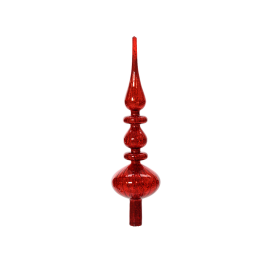 Een glanzende, felrode ornament met elegante, gestructureerde vormen en een scherpe punt.