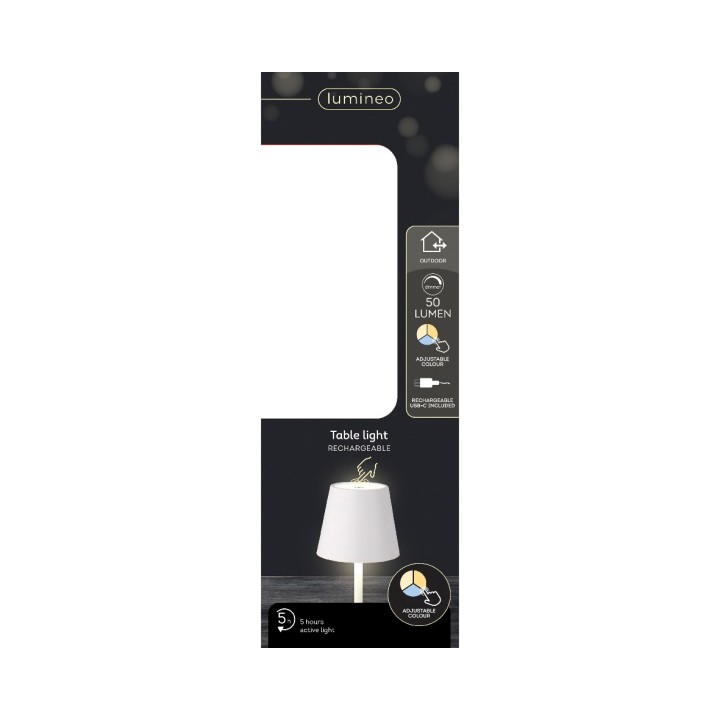 Een moderne tafellamp met een witte lampenkap en een slanke metalen voet.