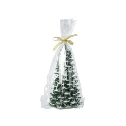 Een groene kerstboom in plastic folie, versierd met een gouden strik bovenop.