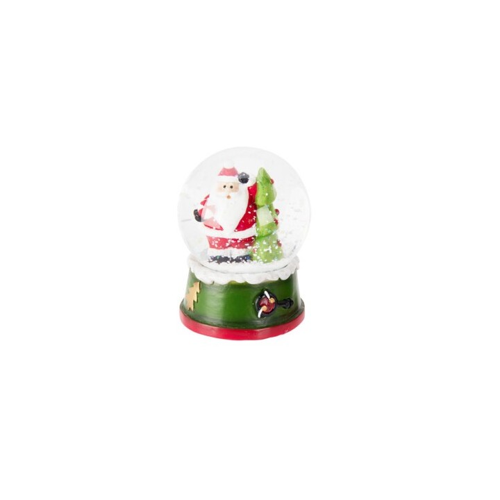 Kleine sneeuwbol met een kerstman en een dennenboom, omgeven door nepsneeuw. Kleurrijk en feestel...