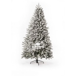 Sneeuwbedekte kunstkerstboom op een zwarte standaard, met volle, groene takken.